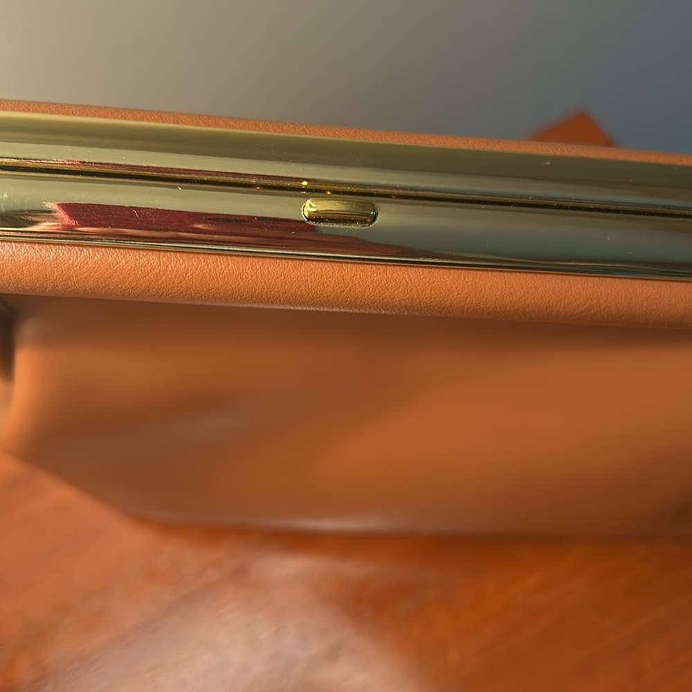Tan faux Leather Clutch - Picture 3 of 4